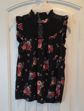 Lily White Floral Lace Yoke Sleeveless Top - Black with Dark Pink Floral